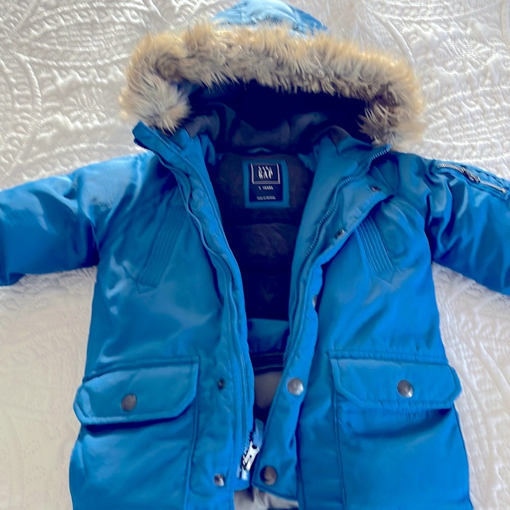 Gap kids very warm winter jacket - Excellent condition